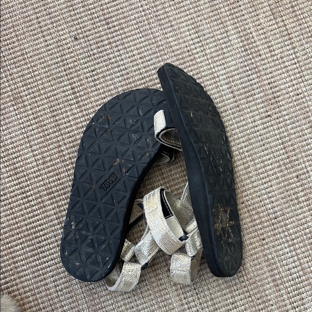 Teva sandals in metallic and black - Picture 5 of 5